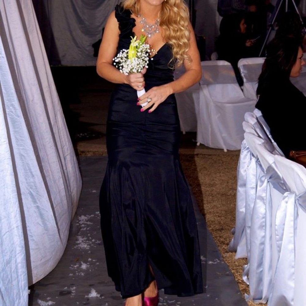 Black formal dress long mermaid style